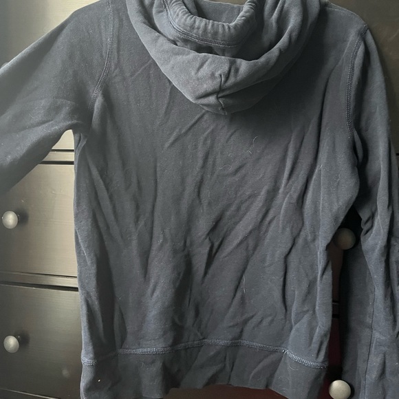 Hollister navy sweater - Picture 2 of 3